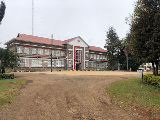 Loreto High School